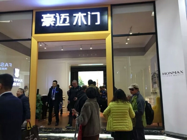 【直击展会】荣耀冠冕，诠释豪迈“门”声远扬!
