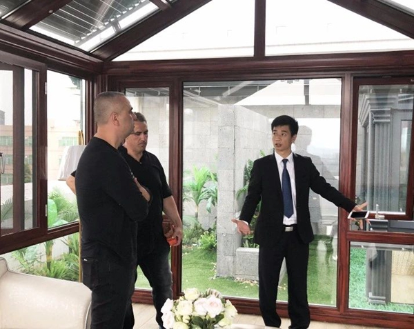 【焦点】欧洲客户到艾臣安全门窗参观考察