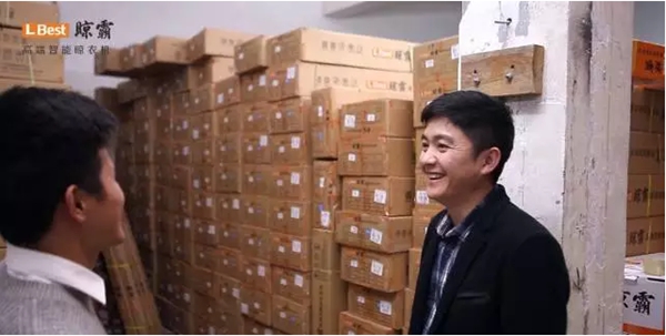 经销商家人专访:老韩的一天 经销商家人专访:老韩的一天