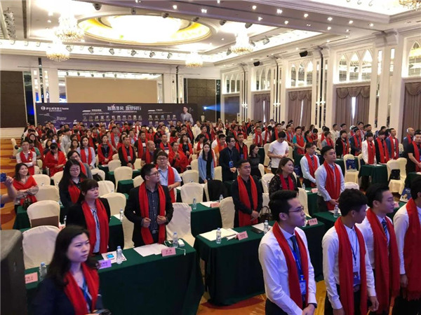 智造非凡 筑梦同行|伊仕利家居2018全国经销商大会圆满召开！