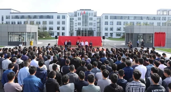 布兰莎服务江苏永钢集团,带来全新办公楼及其职工高级公寓! 布兰莎服务江苏永钢集团,带来全新办公楼及其职工高级公寓!