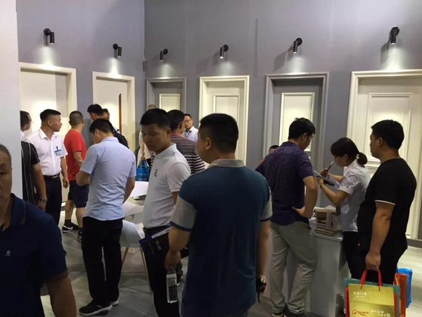 精武门展厅火爆全场，“武”出精彩人生