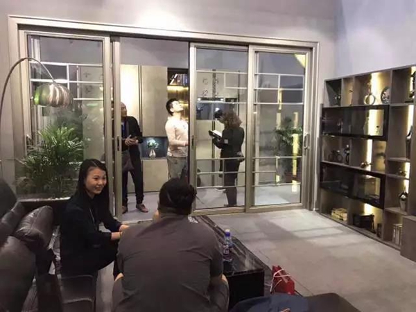 南京家居博览会圆满闭幕,欧陆春秋“米兰灰”系列再次引领意式设计潮流! 南京家居博览会圆满闭幕,欧陆春秋“米兰灰”系列再次引领意式设计潮流!