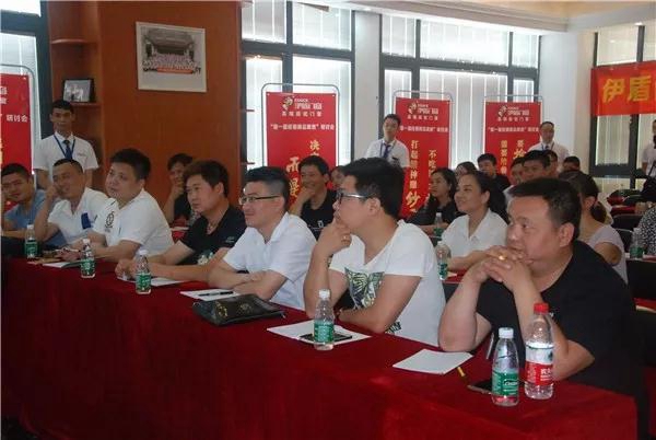 中国十大门窗品牌总裁班!就是这么火爆! 中国十大门窗品牌总裁班!就是这么火爆!