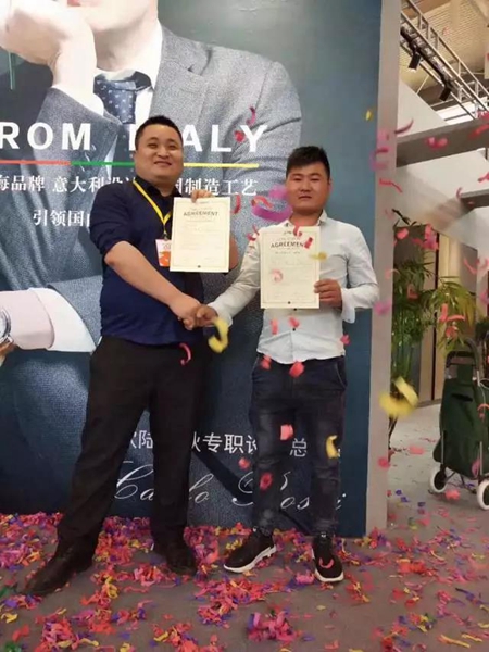 南京家居博览会圆满闭幕,欧陆春秋“米兰灰”系列再次引领意式设计潮流! 南京家居博览会圆满闭幕,欧陆春秋“米兰灰”系列再次引领意式设计潮流!