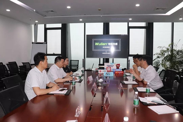 2018中国建博葵花奖考察团走访东屋世安、南京物联网络智能锁