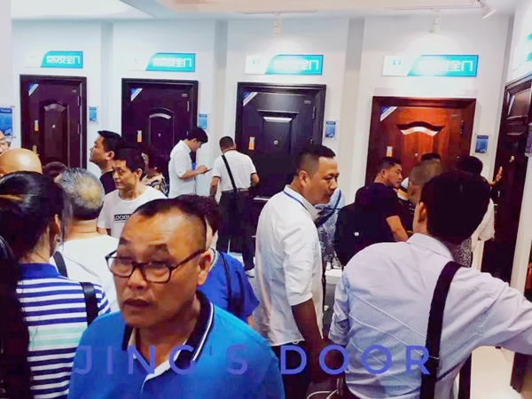【京京安全门】火爆永康国际门博会