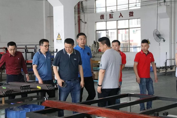 怡发门窗:中国建筑系统门窗联盟领导莅临怡发门窗参观考察! 怡发门窗:中国建筑系统门窗联盟领导莅临怡发门窗参观考察!
