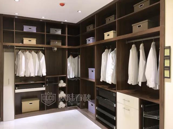 欧陆春秋:全屋定制“绝地求生”时代 ,年轻品牌能否成功吃鸡? 欧陆春秋:全屋定制“绝地求生”时代 ,年轻品牌能否成功吃鸡?