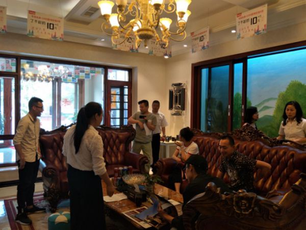 飞宇门窗南充品质中国行,节点爆破举店忙 飞宇门窗南充品质中国行,节点爆破举店忙