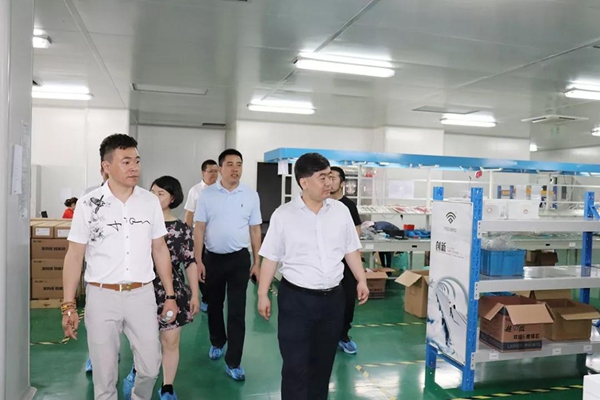 2018中国建博葵花奖考察团走访钜士安防、因特智能锁
