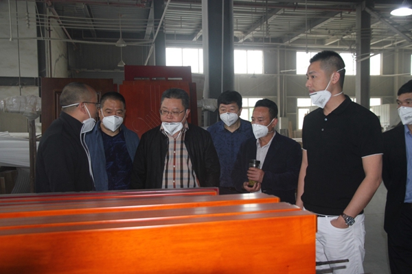 重庆市木门行业协会召开四届二次理事会 重庆市木门行业协会召开四届二次理事会