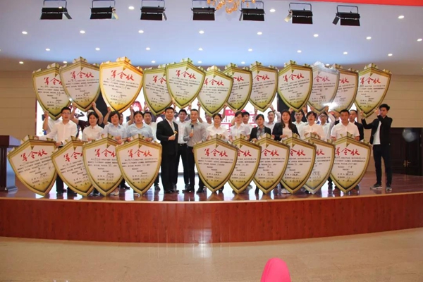 “鑫速度,星征程”——鑫迪木门5·27安家节明星活动正式启动 “鑫速度,星征程”——鑫迪木门5·27安家节明星活动正式启动