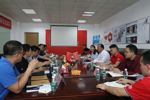 怡发门窗:中国建筑系统门窗联盟领导莅临怡发门窗参观考察! 怡发门窗:中国建筑系统门窗联盟领导莅临怡发门窗参观考察!