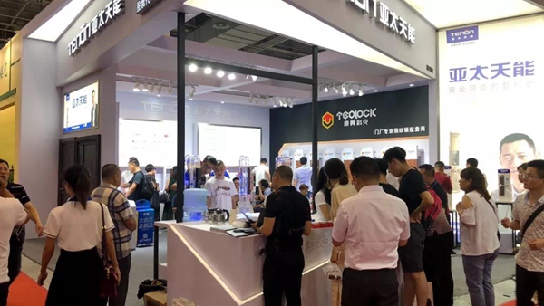 亚太天能携迪奥洛克登陆永康门博会,智能锁开启门业新时代! 亚太天能携迪奥洛克登陆永康门博会,智能锁开启门业新时代!