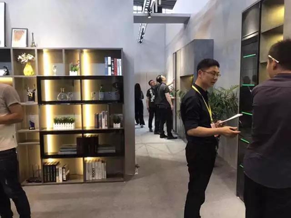 南京家居博览会圆满闭幕,欧陆春秋“米兰灰”系列再次引领意式设计潮流! 南京家居博览会圆满闭幕,欧陆春秋“米兰灰”系列再次引领意式设计潮流!