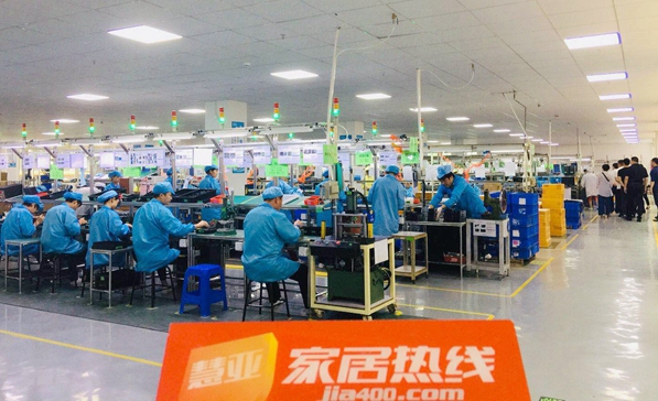 2018中国建博葵花奖考察团走访实力派品牌：罗曼斯智能锁和海贝斯智能锁