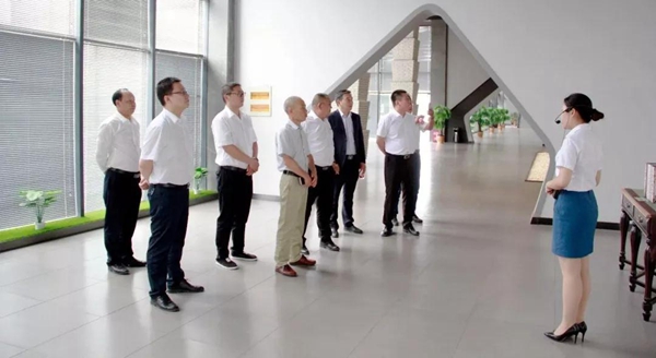 科饶恩门窗：郑州市工业技师学院考察团莅临科饶恩参观考察