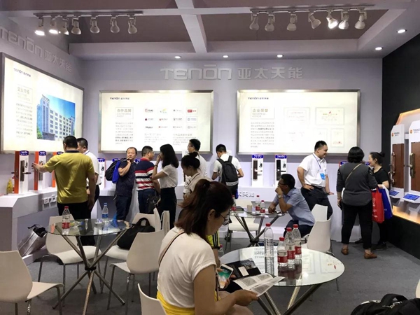 亚太天能携迪奥洛克登陆永康门博会,智能锁开启门业新时代! 亚太天能携迪奥洛克登陆永康门博会,智能锁开启门业新时代!