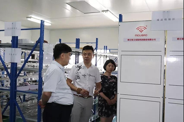 2018中国建博葵花奖考察团走访钜士安防、因特智能锁
