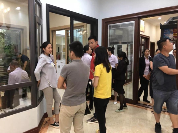 新凯骊重庆红星美凯龙旗舰店隆重开业