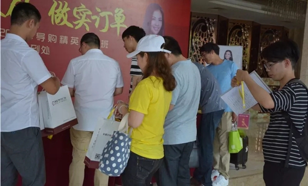 聚势奋进,共创新时代:亮阁门窗导购精英培训班(夯实基础 做实订单)圆满结束! 聚势奋进,共创新时代:亮阁门窗导购精英培训班(夯实基础 做实订单)圆满结束!