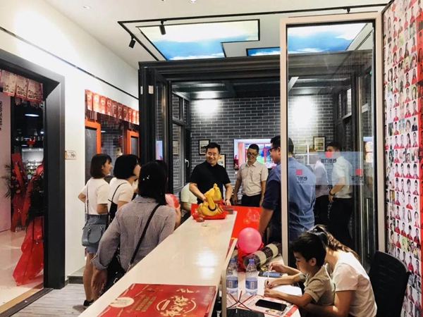 怡发门窗广州白云旗舰店盛大开业，见证大品牌大动作的时候到了！