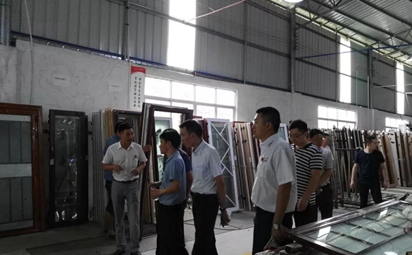 广东翔顺集团有限公司领导莅临龙树门业集团考察指导