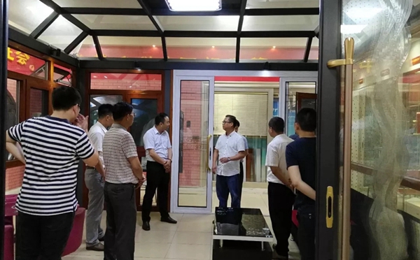 广东翔顺集团有限公司领导莅临龙树门业集团考察指导