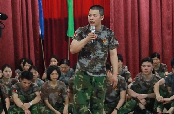 派雅门窗军校体验式培训圆满结束