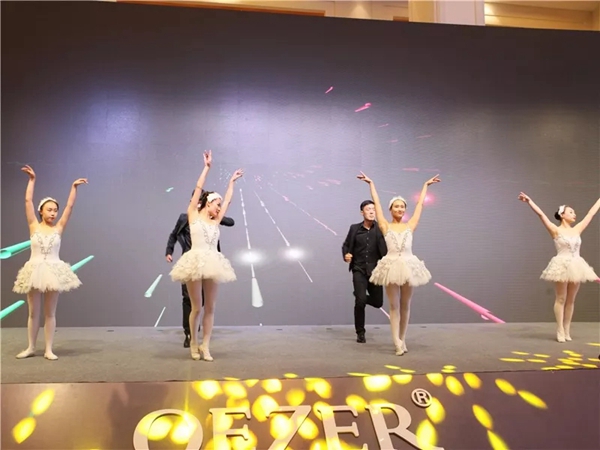 欧哲门窗“2018年度别墅设计师评选”全国巡回推广首站圆满收官 欧哲门窗“2018年度别墅设计师评选”全国巡回推广首站圆满收官