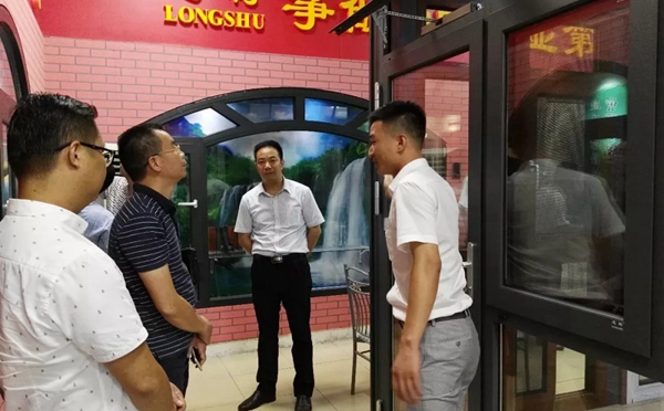 广东翔顺集团有限公司领导莅临龙树门业集团考察指导