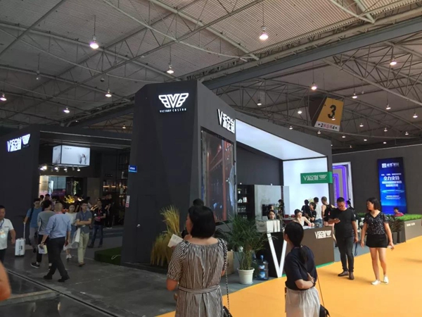 V派凭实力与颜值惊艳成都家居展