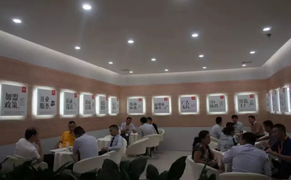 2018中国建博会（广州）丨联邦高登林怡学：做了四十六年的家具行业依然让我乐此不疲