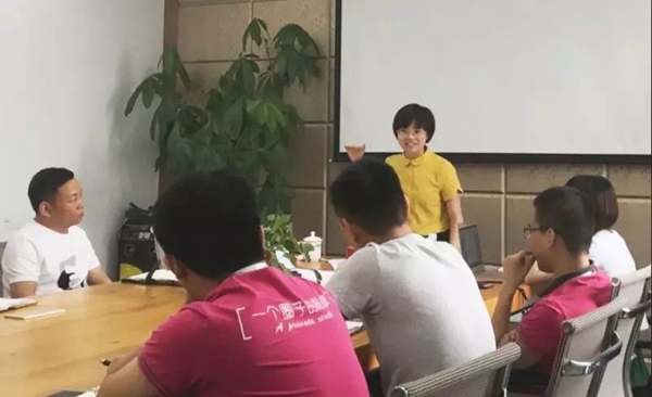 希格玛木门丨这些方式,让他们和客户成为了朋友! 希格玛木门丨这些方式,让他们和客户成为了朋友!