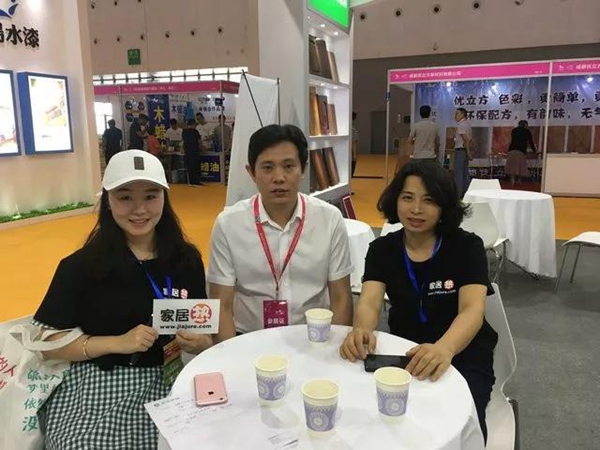 雷巴水性漆亮相成都家具展，成都生产基地已投入运营