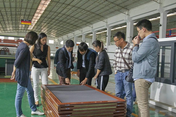 罗格尼兰致辞：欢迎各国经销商跨洋来访我司考察