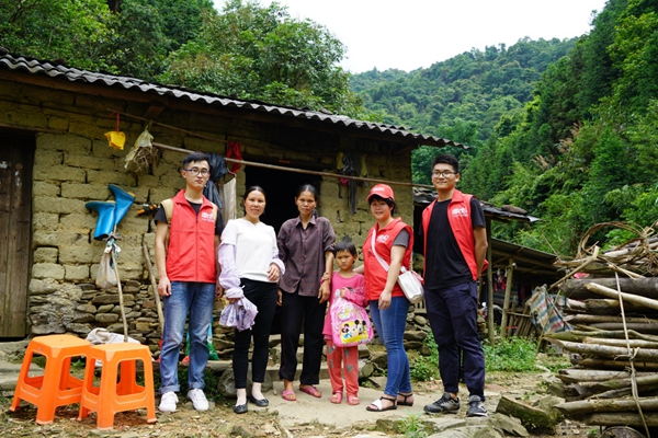 2018欧神诺《益前行,爱无限》之阳江云帘小学 2018欧神诺《益前行,爱无限》之阳江云帘小学 