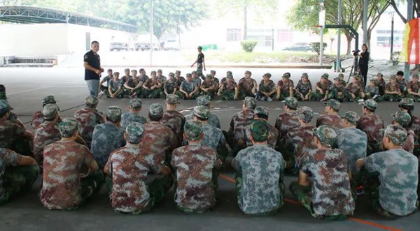 派雅门窗军校体验式培训圆满结束