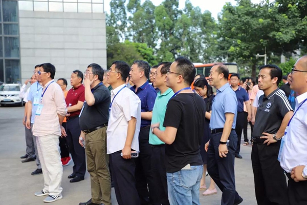 华昌铝业承办国家标准GB/T 8478铝合金门窗审查会！58位专家见证中国“好门窗标准”全国媒体隆重发布!