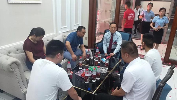 派雅门窗400方河南驻马店旗舰店盛大开业！