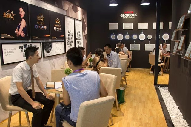 中国建博会（广州）丨巴迪斯嘉兴吊顶展告捷，邀您再聚广州建博会！