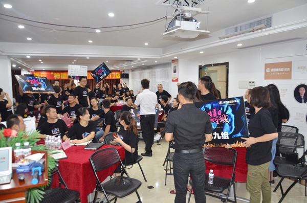 荣高智能门窗神铺计划打造项目启动大会正式结束，计划将在各地荣高店执行！