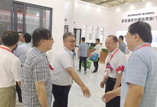 智赢门窗带您开启2018年第13届中国(潍坊)门窗幕墙博览会! 智赢门窗带您开启2018年第13届中国(潍坊)门窗幕墙博览会!