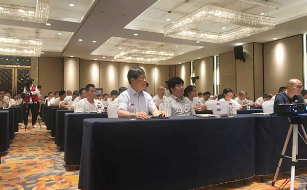 辉煌十载：金旗门业携手展辰涂料开启水木年华