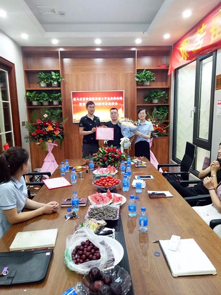 派雅门窗400方河南驻马店旗舰店盛大开业！