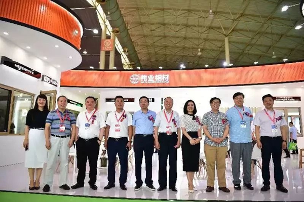 “伟业橙”魅力四射,第13届中国·潍坊门窗幕墙博览会盛大召开! “伟业橙”魅力四射,第13届中国·潍坊门窗幕墙博览会盛大召开!