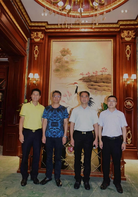 木斯特：东莞市定制家居行业协会莫锐辉会长及副会长以上单位莅临木斯特参观调研