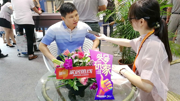 中国建博会20周年现场直击 | 亮话智能天窗李太福：打开天窗说亮话