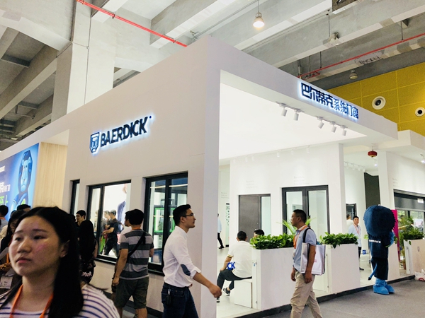 中国建博会20周年现场直击 | 巴尔蒂克门窗何旒：产品与科技融合